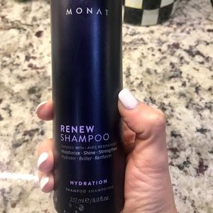 Monat Renew shampoo